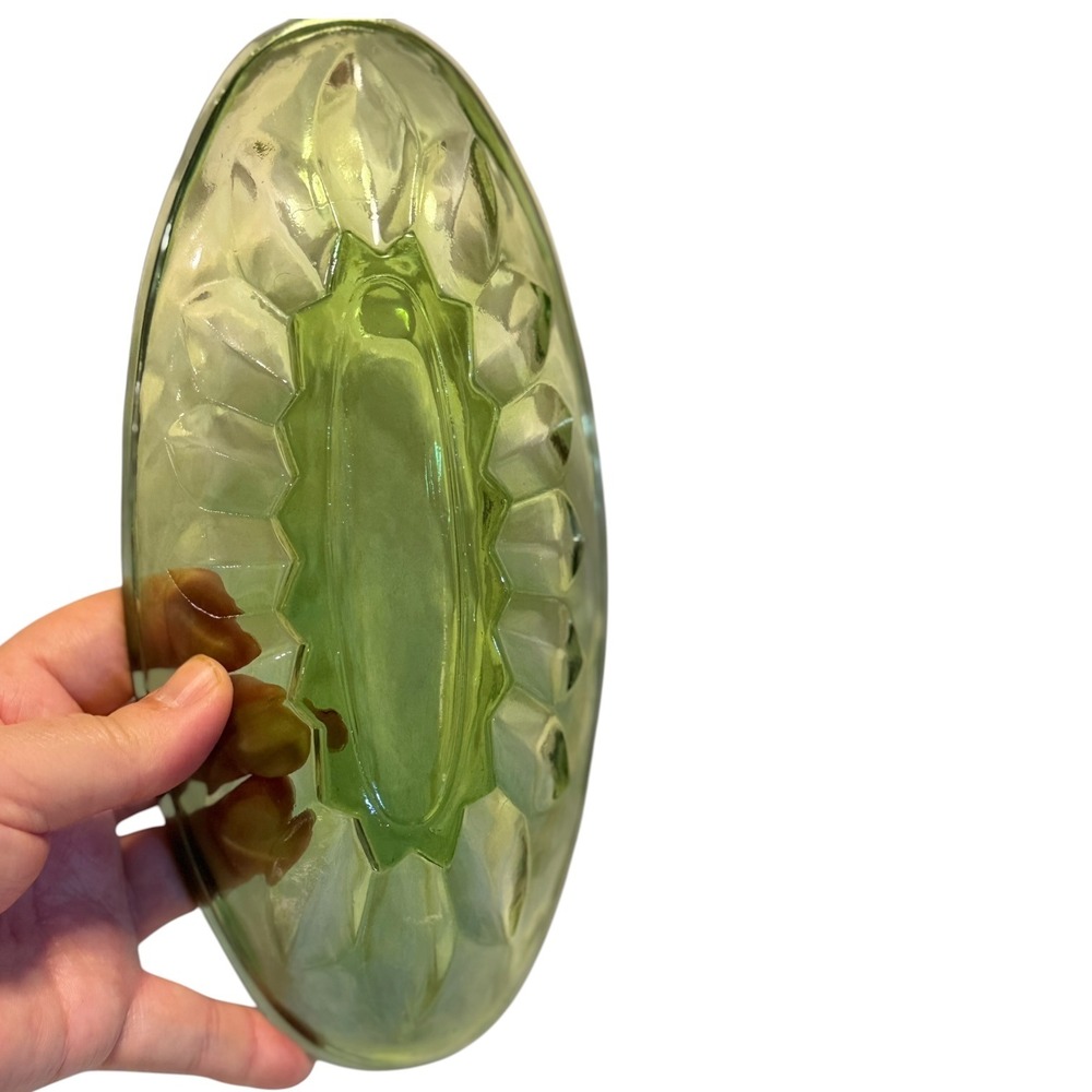 Vintage Avocado Green Glass Oval Relish Dishes Set of 3 MCM Retro Serveware - Picture 7 of 12
